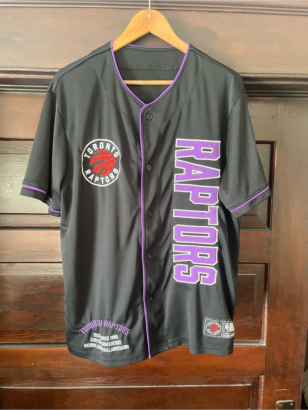 Toronto Raptors Baseball-Style Embroidered Button Up Shirt Large